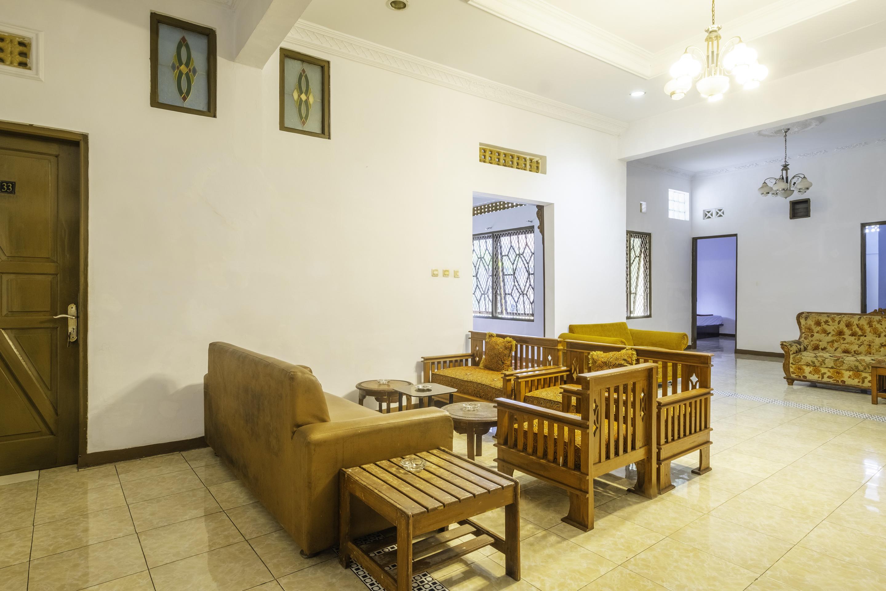 Spot On 2395 Hotel Aden 2 Syariah Tasikmalaya Eksteriør bilde