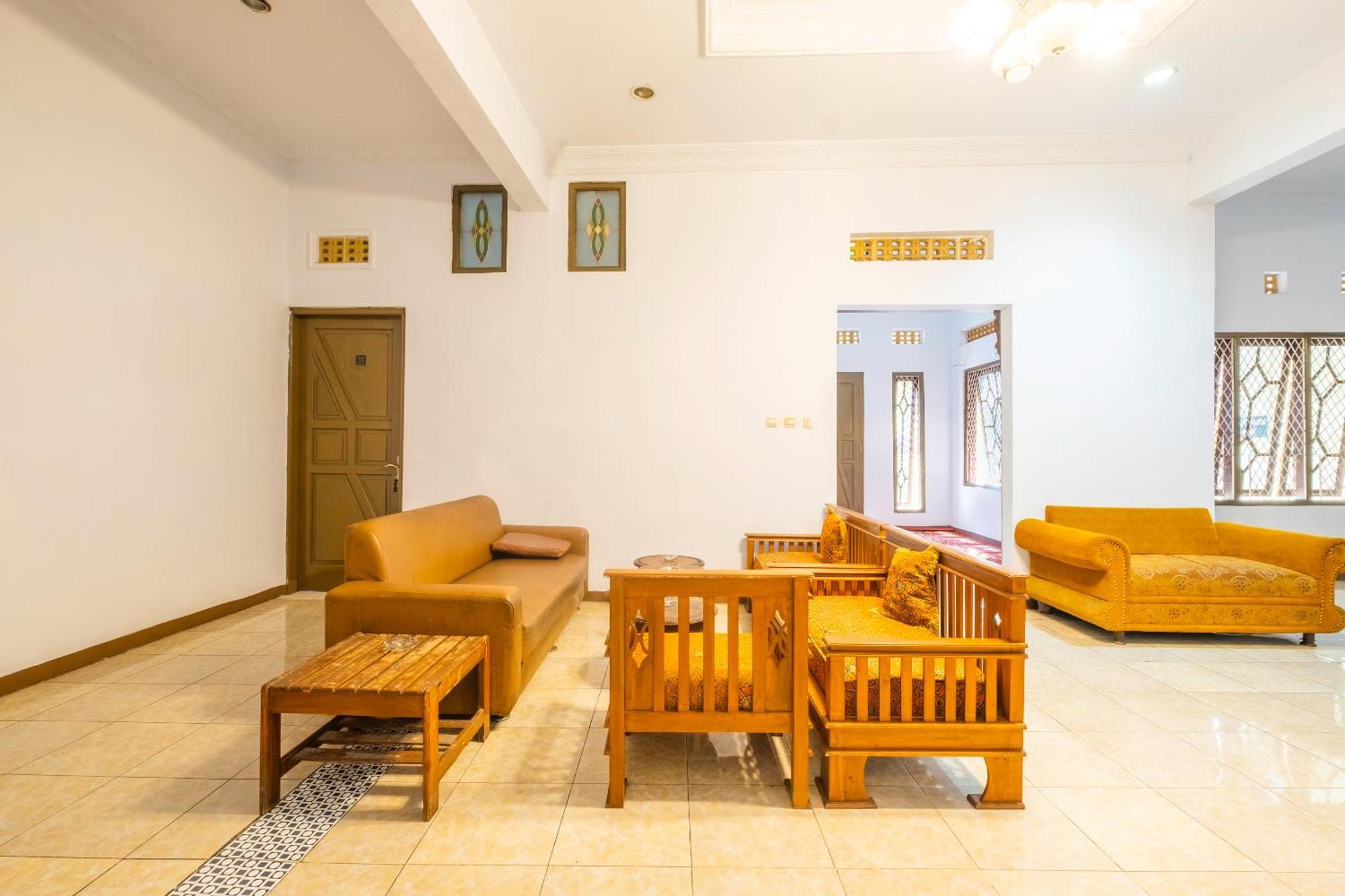Spot On 2395 Hotel Aden 2 Syariah Tasikmalaya Eksteriør bilde